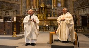 (De gauche à droite : PP Adolfo Nicolas SJ et Bruno Cadoré, OP, lors de la messe d'ouverture de la 36 CG
